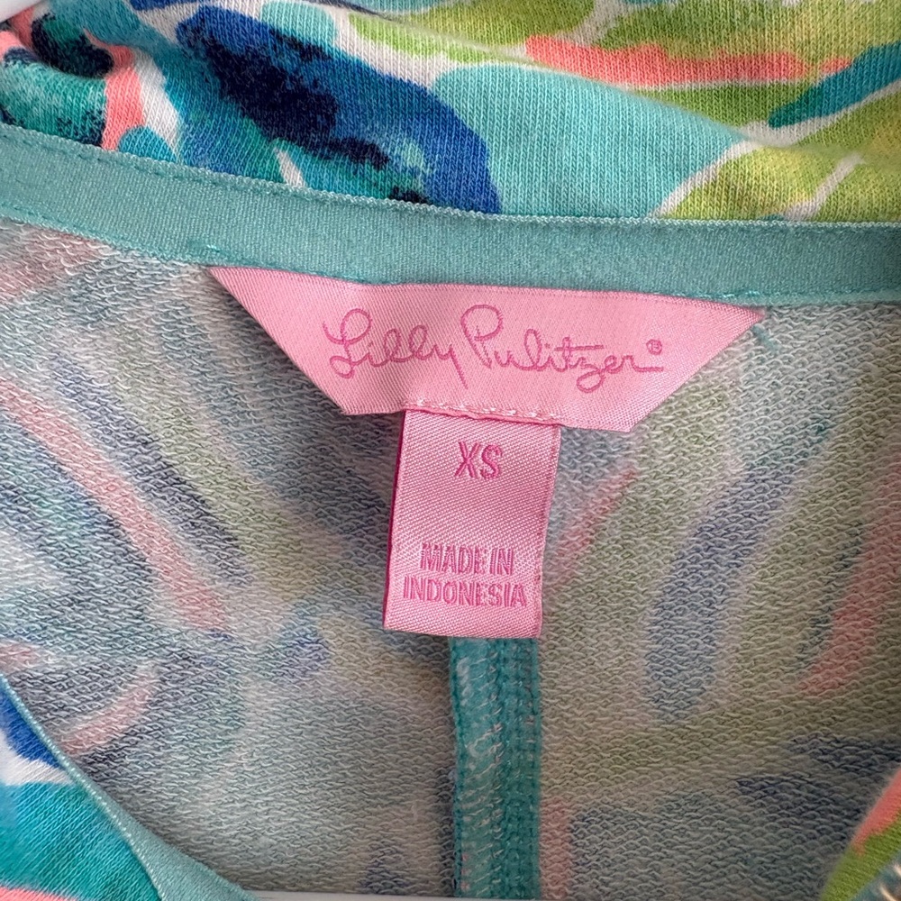 Lilly Pulitzer Tropical Print Jacket in Blue and Green - Picture 2 of 4